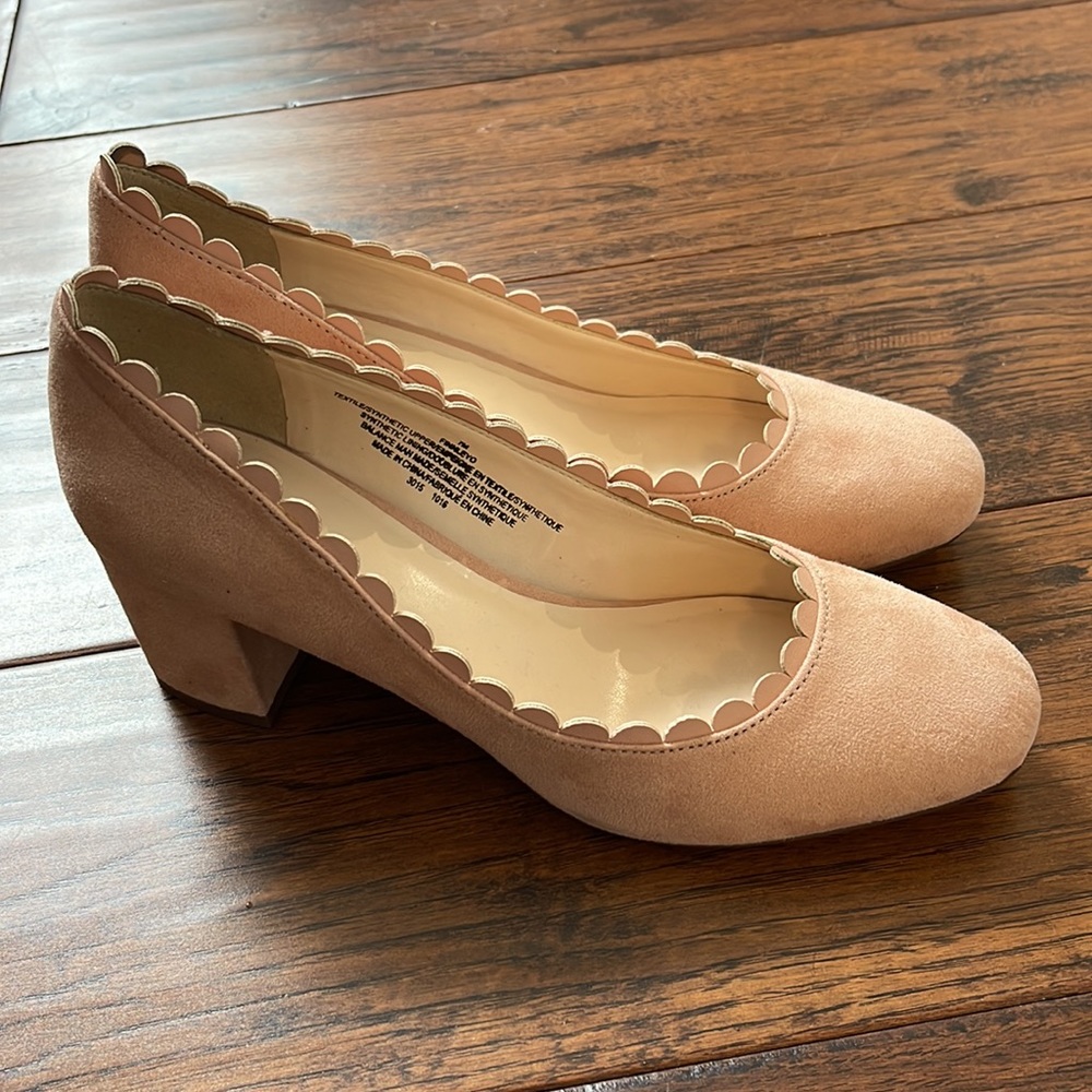 NINE WEST pretty pink scalloped edge suede pumps sz 7
